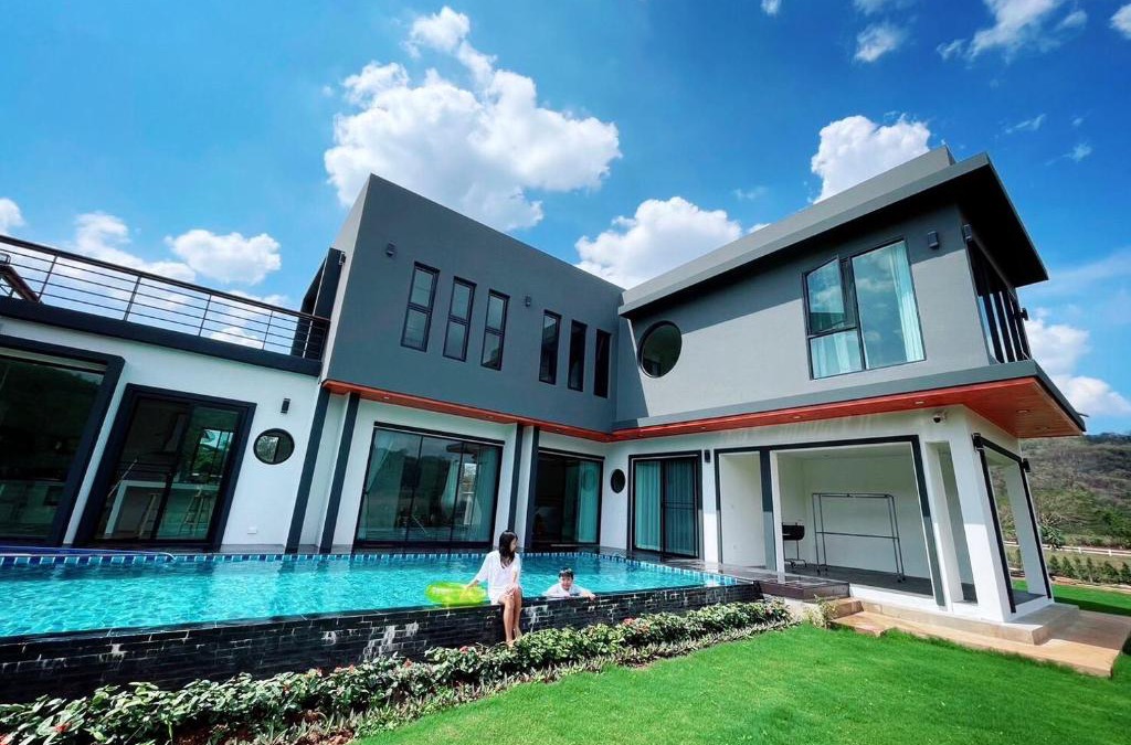 Khanong Phra Villa | Chacha Tyme Pool Villa Khaoyai