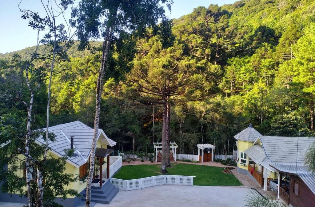 Gramado Villa | chalé do Riacho! contato com a natureza, animais e muito verde!