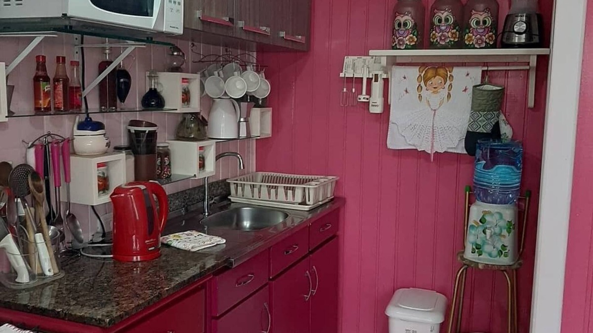 Carniel Ski Chalet | Chale Encantos Rosa House