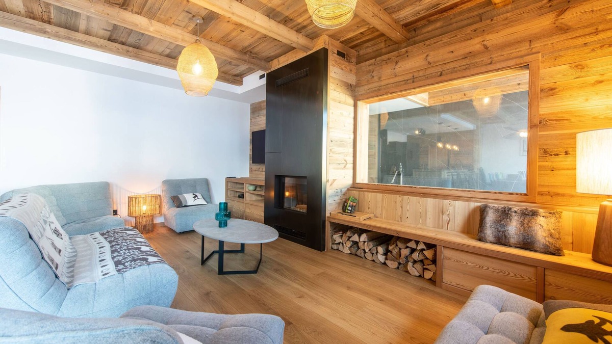 La Toussuire Ski Chalet | Chalets de Cœur - chalet LORNA from 100m to the slopes with swimming pool