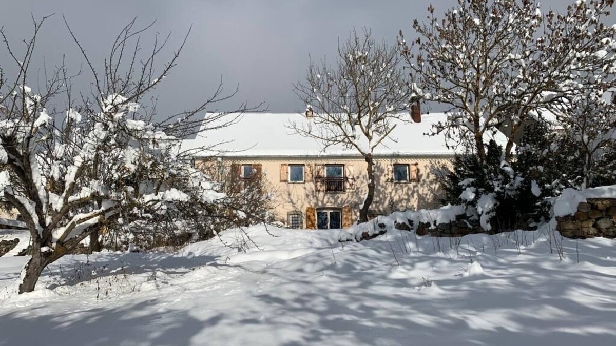 Saint-Julien-en-Champsaur Ski Chalet | Chaleureuse Maison Familiale 10 Pers, vue Montagne