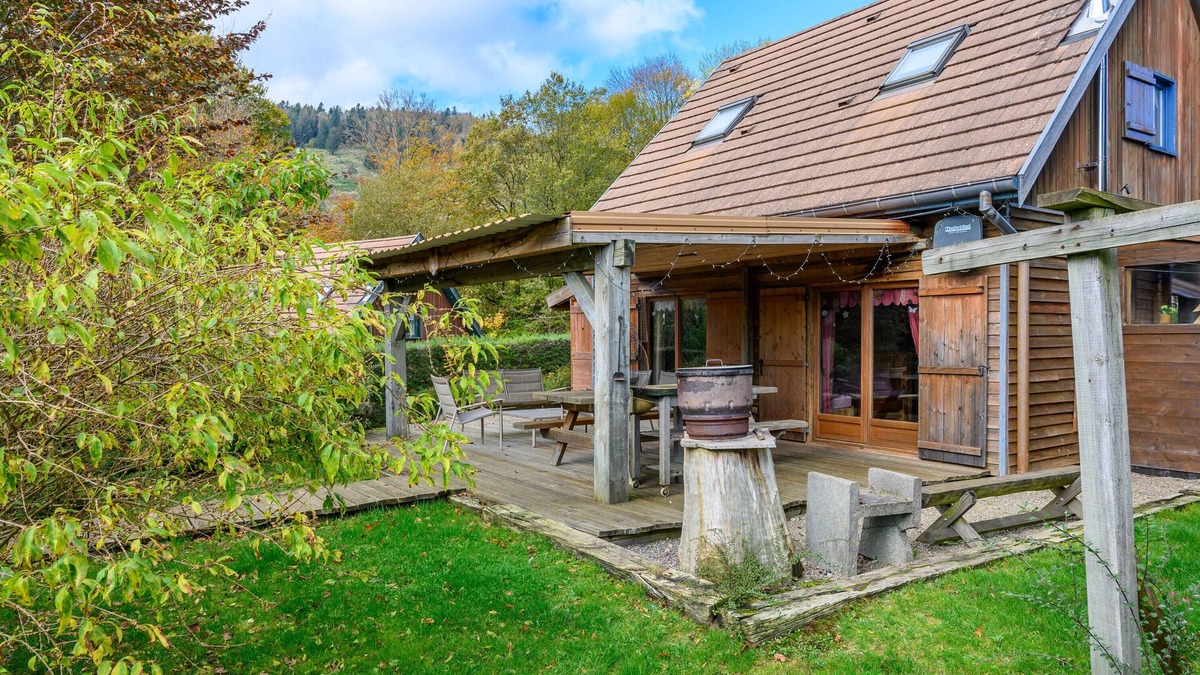 Saint-Maurice-sur-Moselle Ski Chalet | Chalet "Myrtilles" with Mountain View, Private Terrace and Wi-Fi