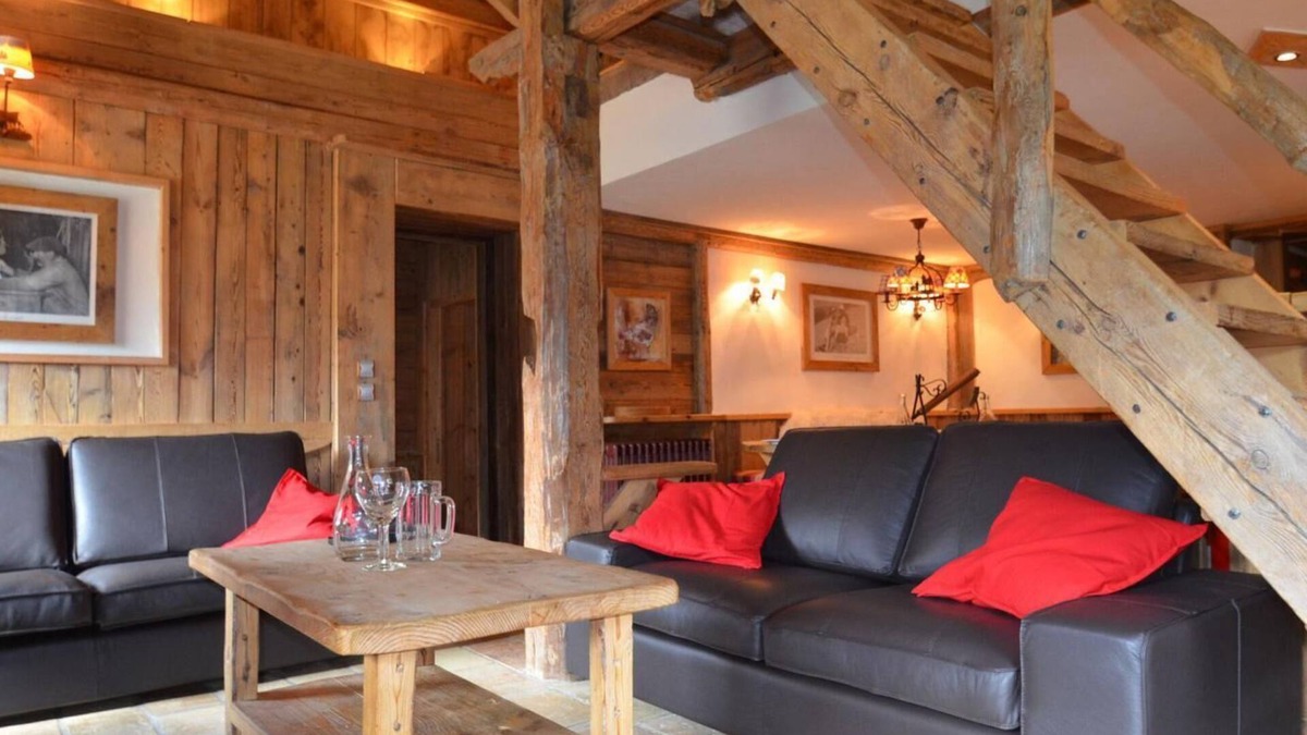 Reberty Ski Chalet | Chalet, 10m from ski slopes, view mountain, fitness, sauna, balcony, fireplace or stove, tv