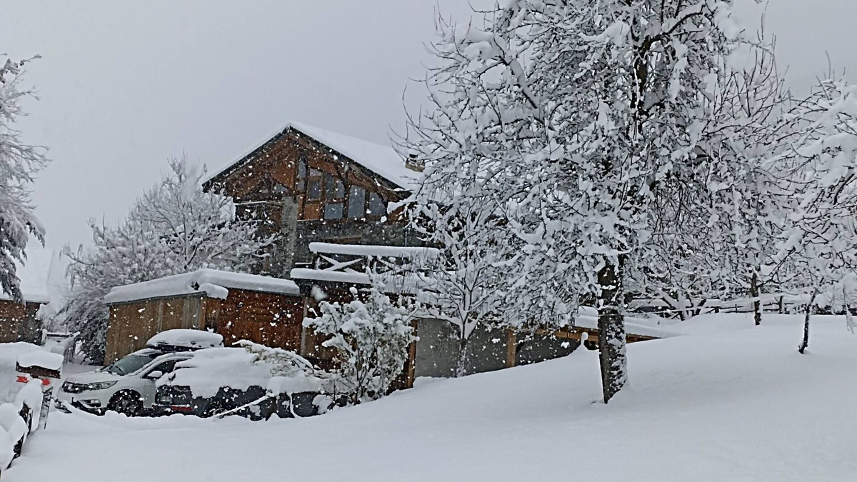 Landry Ski Chalet | CHALET 16 pers WEEKEND & WEEKEND SAUNA free funicular shuttle ARC 1600
