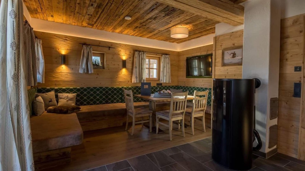 Rain Apartment | Chalet 3 - autumn time