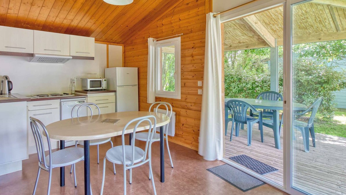 Saint-Denis-d'Oleron Ski Chalet | Chalet 3 pièces Oléron 5 couchages – SAINT DENIS D’OLERON