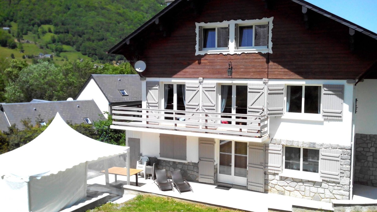 Cauterets Ski Chalet | Chalet 4 * for 14 people with outdoor SPA