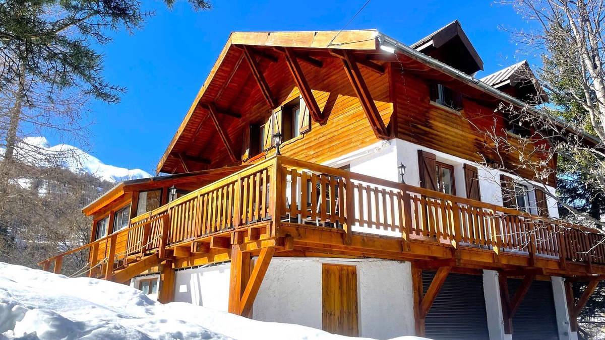 Allos Ski Chalet | Chalet 5 min from La Foux d'Allos resort-1700m ALT-12 pers Max