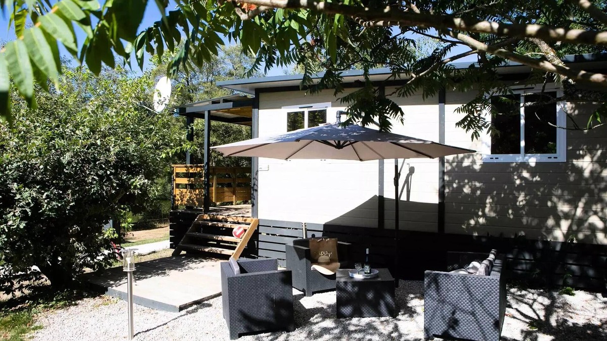 Saint-Leger-de-Fougeret Ski Chalet | Chalet 6 people 2019 6 people