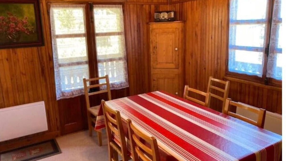 Manteyer Ski Chalet | Chalet Accueillant Avec Terrasse