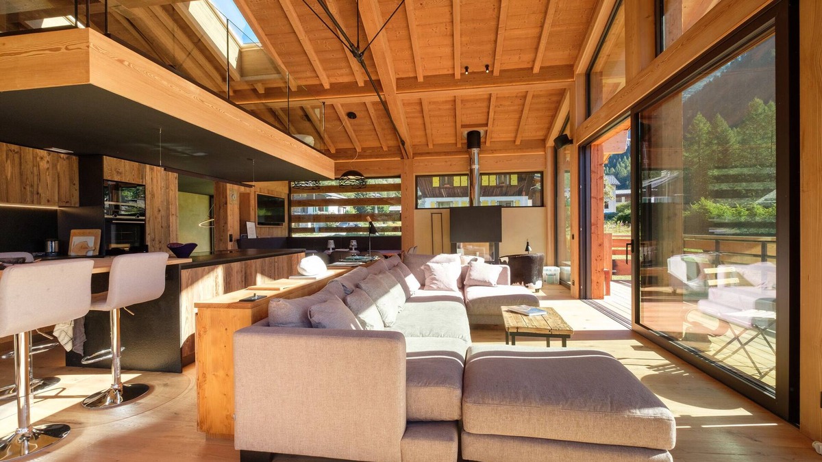 Montroc Ski Chalet | Chalet 'Aikoa' with Mountain View, Private Terrace and Wi-Fi