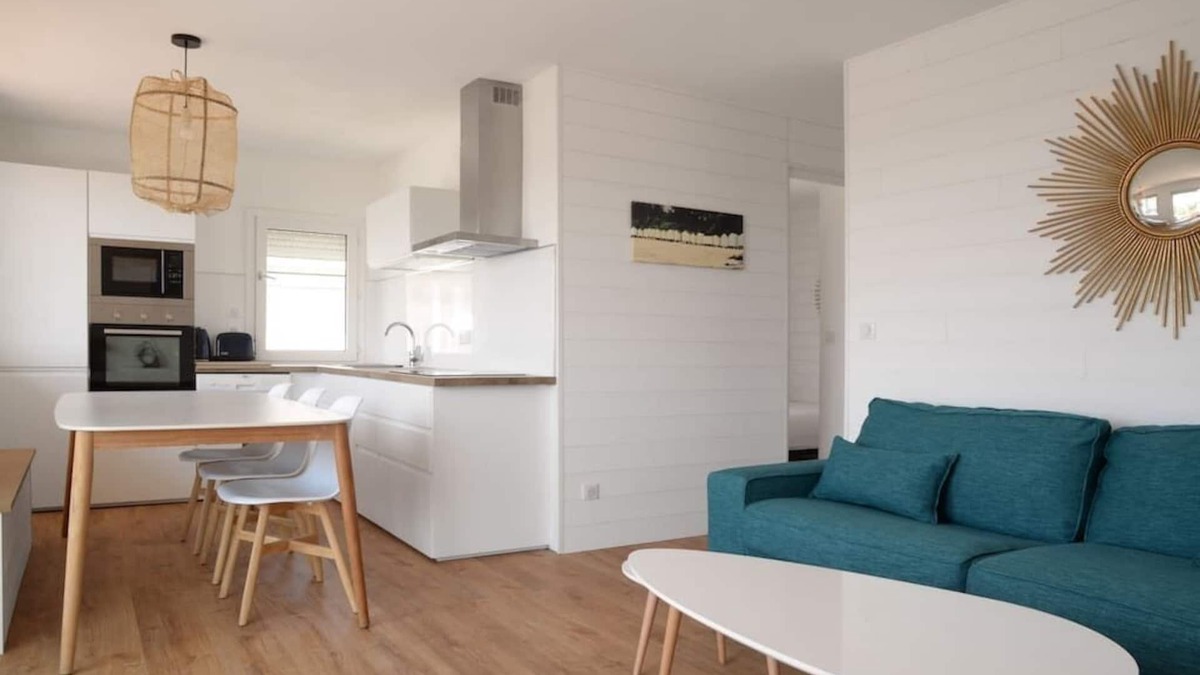 Gruissan Plage Ski Chalet | ☆Chalet Alaric &jacuzzi N°46 ilot 1ère ligne☆sur plage des chalets☆ vue mer 24H24☆