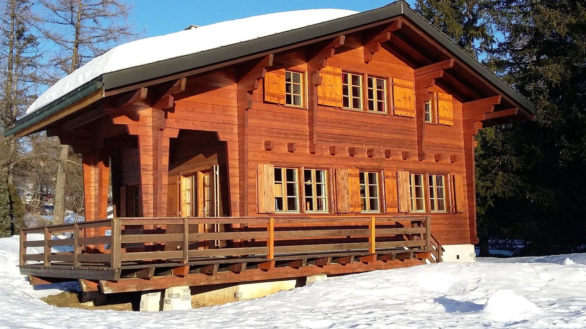 Lens Ski Chalet | Chalet all in wood, nature, crazy charm, 1.5 km from Crans Montana.