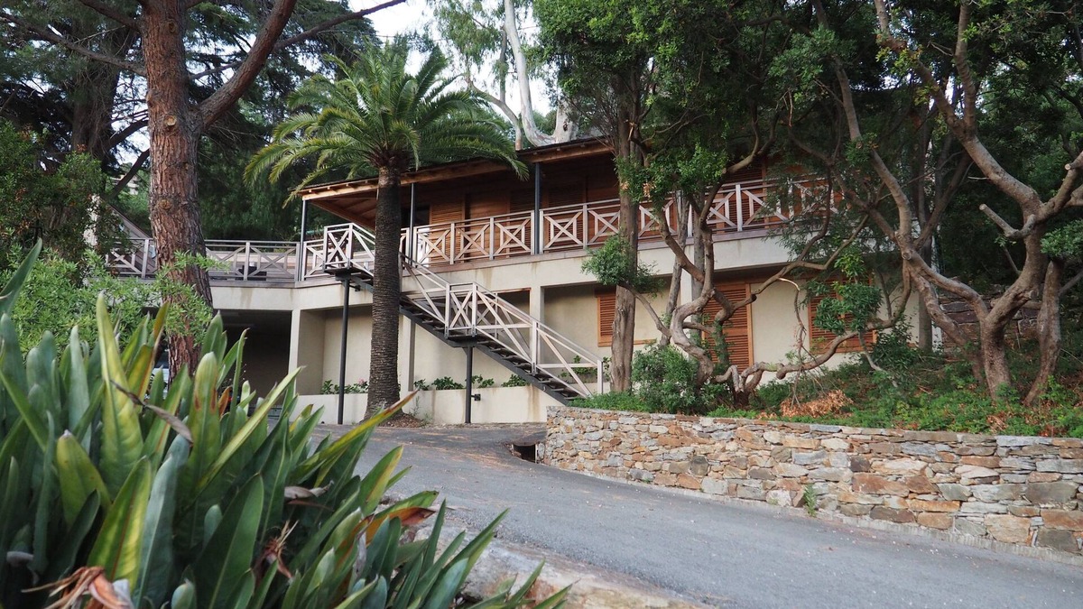 Cavaliere House | Chalet Aloha – Sea view, private beach access and sunny terrace in Cavalière