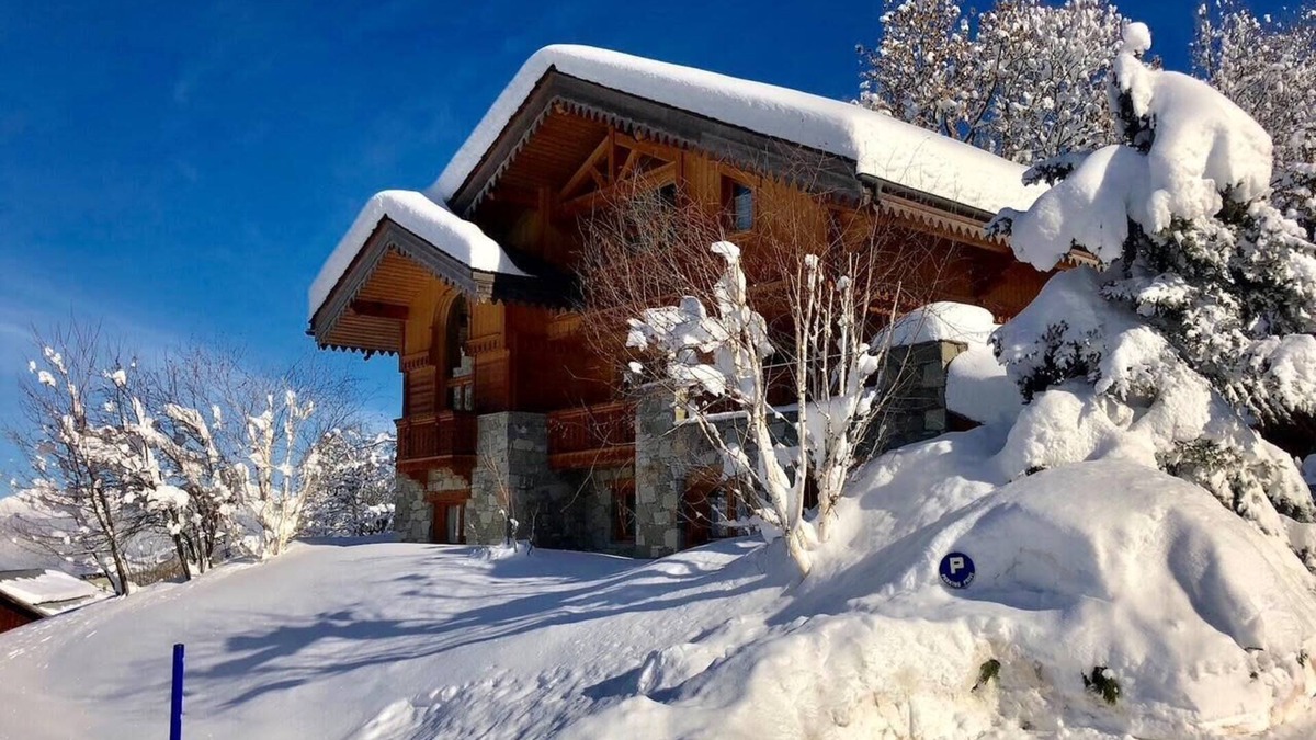 Meribel Ski Chalet | Chalet Altaïr with sauna, hot tub and hamam