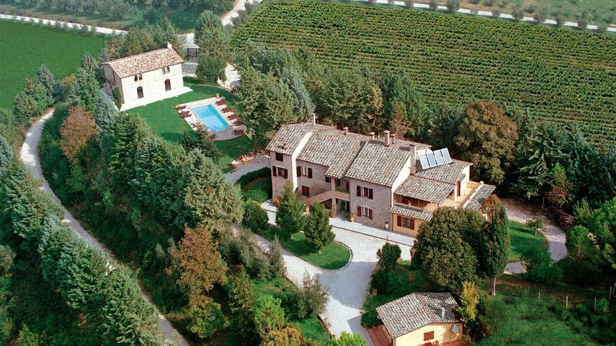 Ramazzano Apartment | Chalet Apartment 110 Sq. Metres In The Verdant Umbrian Hills With Nice Pool