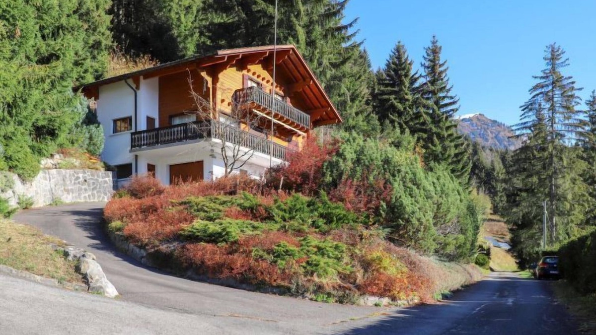 Alpe des Chaux House | Chalet Astrantia by Interhome