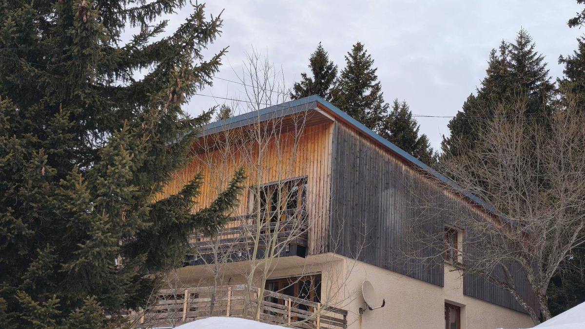 Chamrousse Ski Chalet | Chalet Authentique & Confort en Montagne - Escape and Serenity Guaranteed!