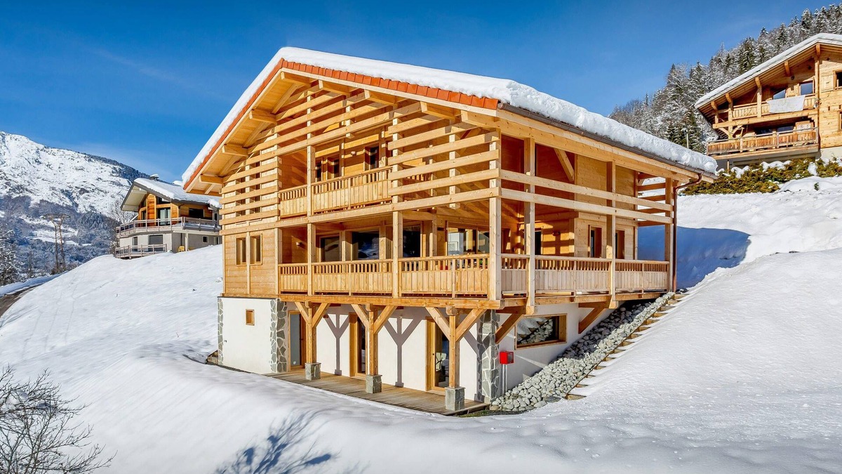 Manigod Ski Chalet | Chalet Belle Cour - Manigod ski base for 10, mountain views - OVO Network