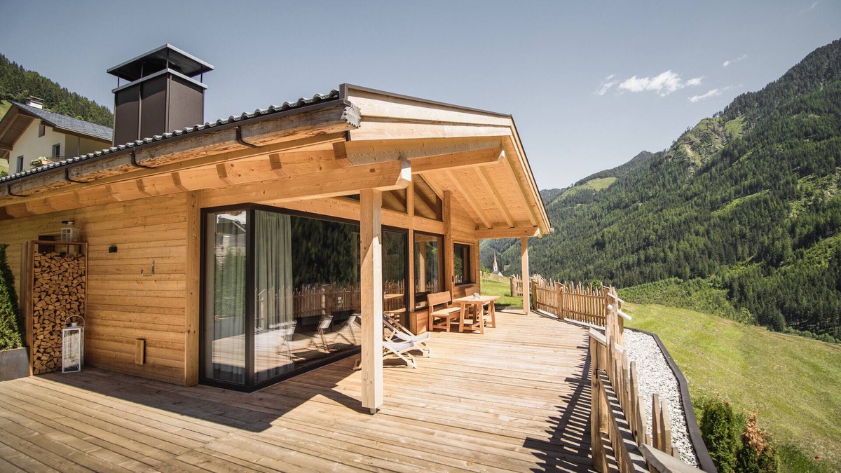 Selva dei Molini Ski Chalet | Chalet 'Berg' with Mountain View, Private Terrace and Wi-Fi