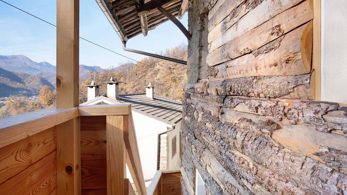 Venasca Ski Chalet | Chalet "Betulla" with Mountain View, Balcony & Wi-Fi