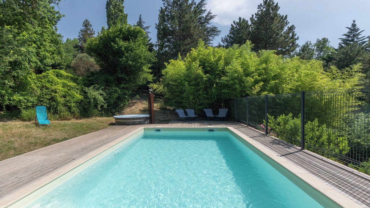 Darbres Ski Chalet | Chalet 'Blanc 8 Personnes' with Balcony and Wi-Fi