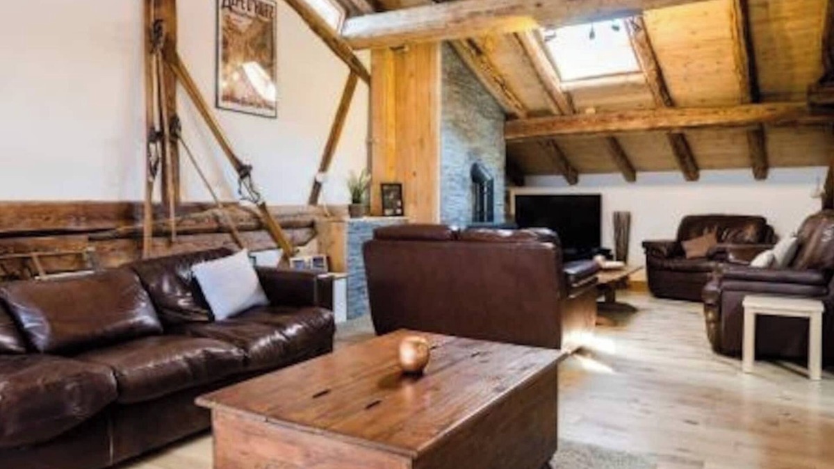 Peisey-Nancroix House | Chalet Bronziers - authentic alpine experience (16p, sauna)
