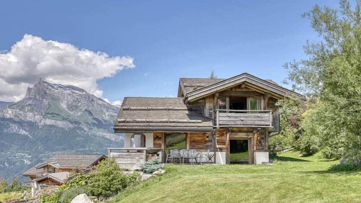 Combloux Ski Chalet | Chalet Carline Summar