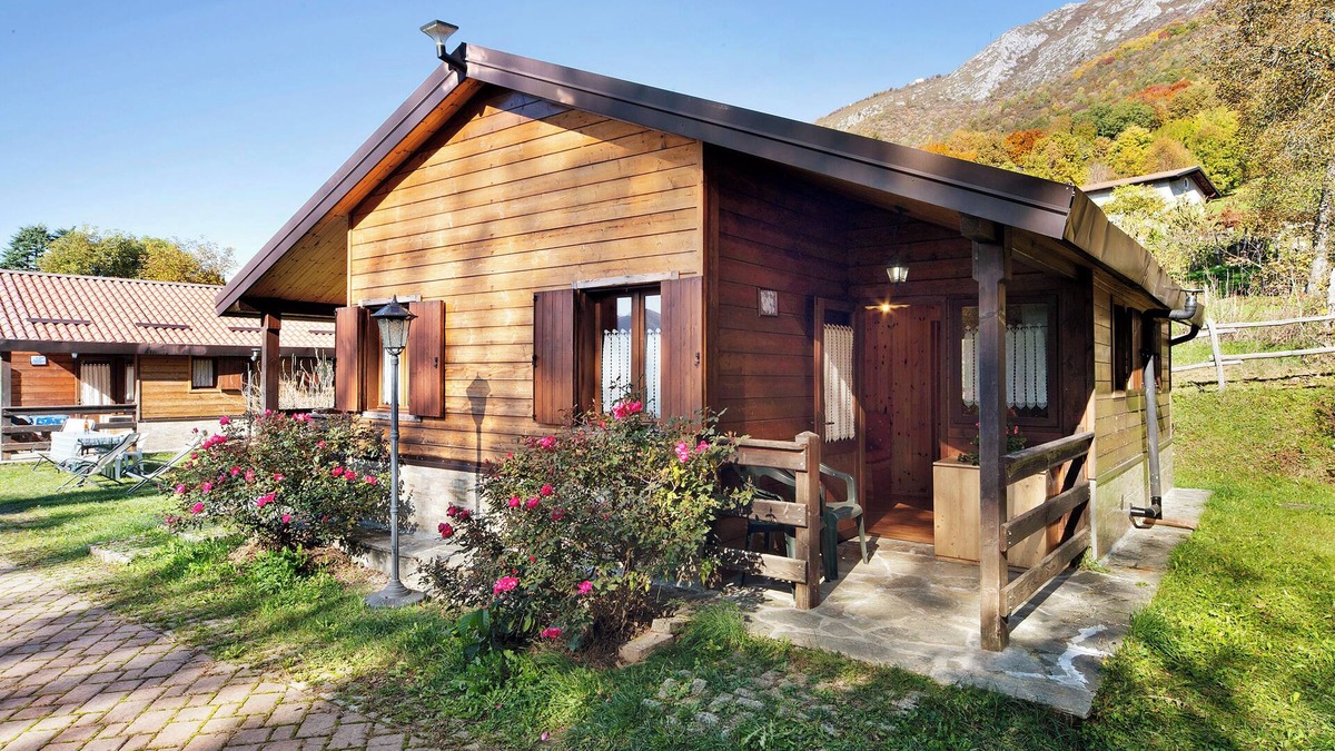 Barzio House | Chalet "Casa Ciclamino" with Mountain View, Wi-Fi & Garden