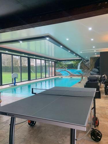 Clermont-Creans Ski Chalet | Chalet charmant à Clermont-Créans avec piscine partagée