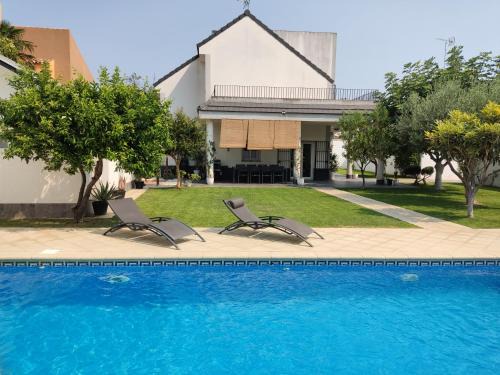 San Fernando House | Chalet con piscina