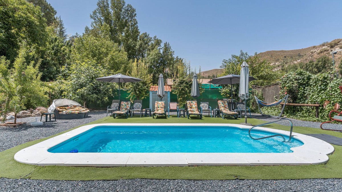 Dudar House | Chalet 'Cortijo Luz De La Sierra' with Mountain Views, Private Pool and Wi-Fi