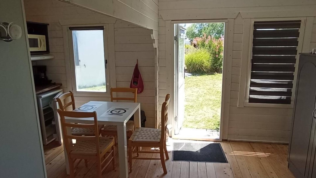 Saint-Sauveur-d'Aunis Ski Chalet | Chalet Dans Notre Jardin