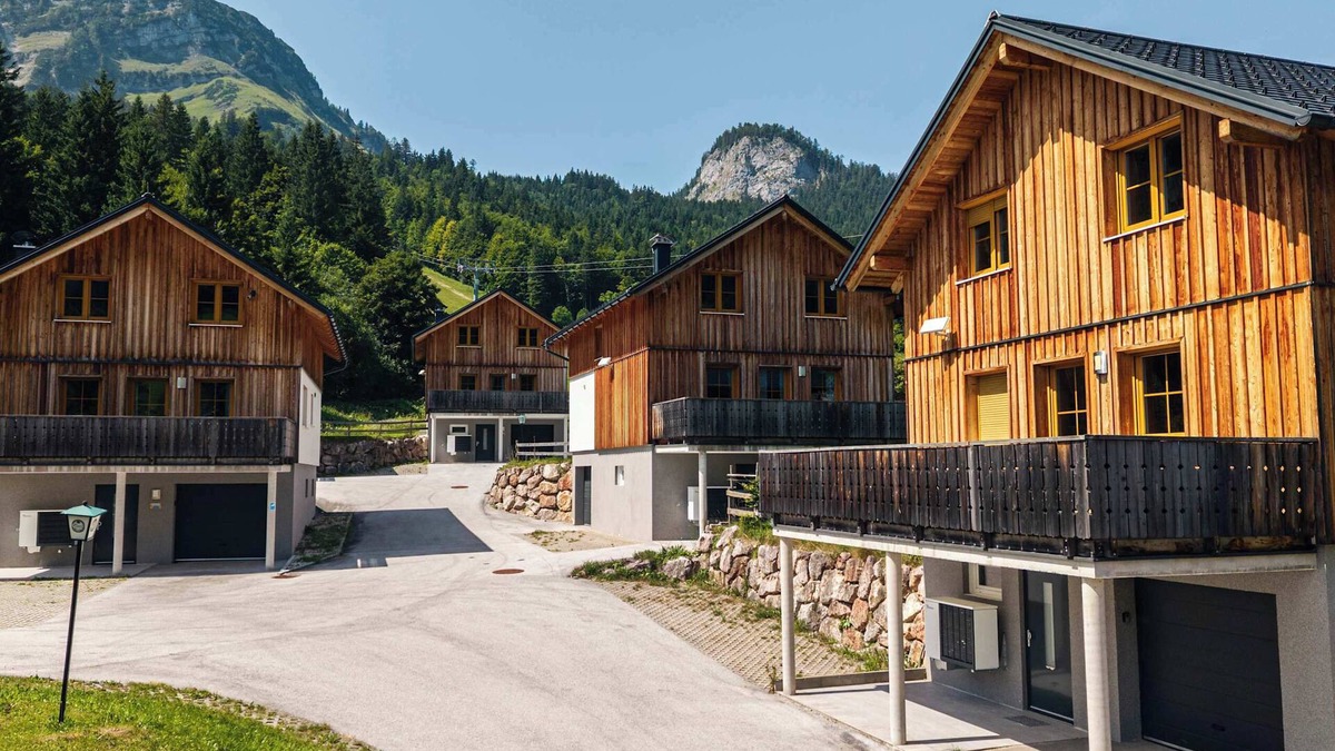 Altaussee House | Chalet Dachstein | Sauna | Kitchen | Parking