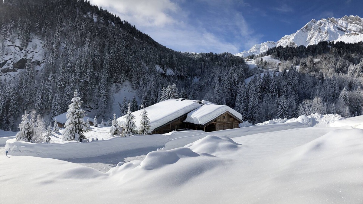La Giettaz Ski Chalet | Chalet de l'Armanaz for groups of up to 32 people