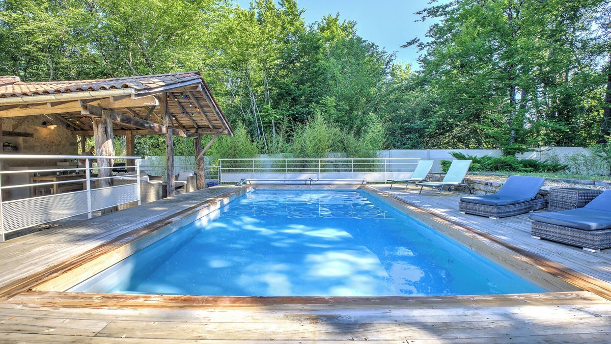 Coursac Ski Chalet | Chalet De Léonie Et Julie – Nature Escape with Private Pool, Spa & Comfort