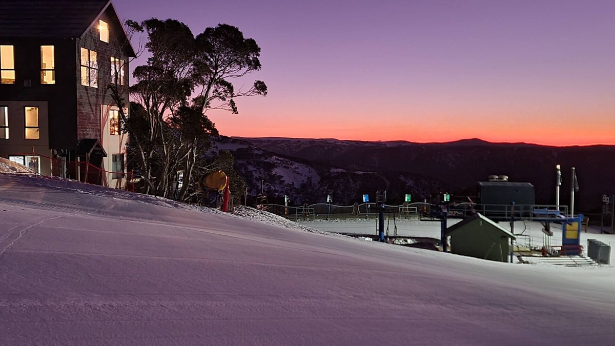 Hotham Heights Ski Chalet | Chalet DeichnSki-in/Ski-out