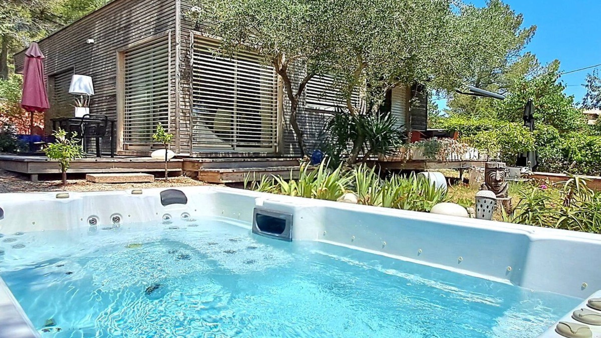 Quartier des Espesses House | Chalet du Rastel, jacuzzi and terraces