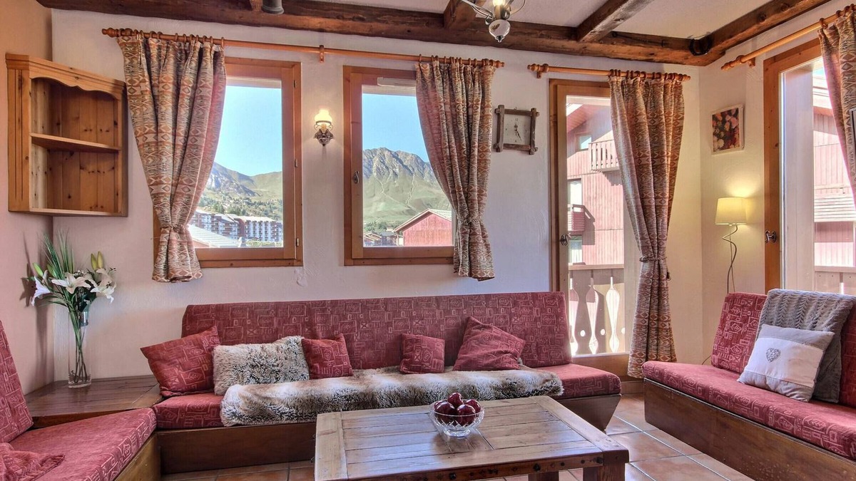 Plagne Soleil Ski Chalet | Chalet for 11 at Les Chalets des Alpages, Ski-In/Ski-Out with Garage