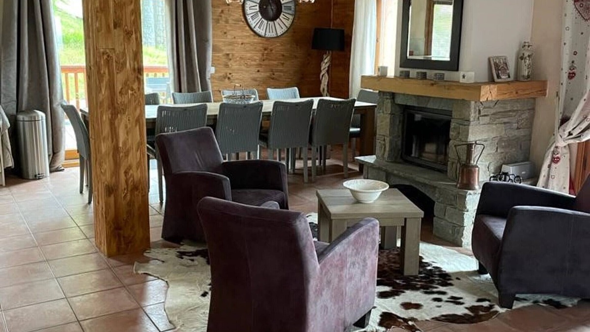 Saint-Francois-Longchamp Ski Chalet | Chalet for 10 pers., 150m² ski-in, 5 bdrm, 3 bath, WiFi, covered parking