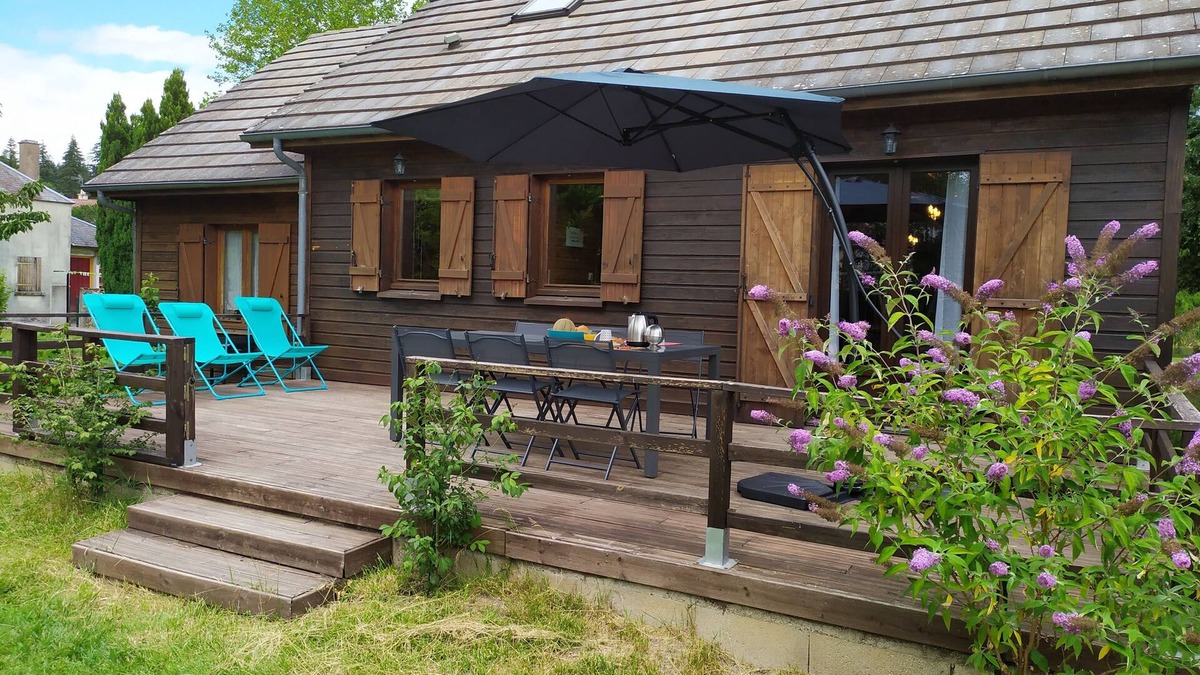 Lormes Ski Chalet | Chalet Gite Morvan "Beautiful island in Lormes
