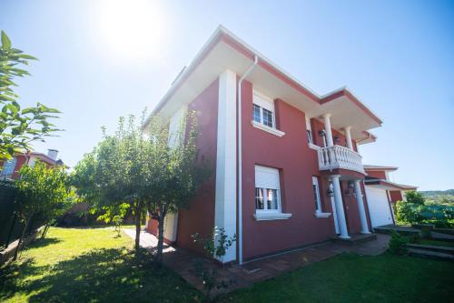 Santa Cruz de Bezana House | Chalet grande en Soto de la Marina