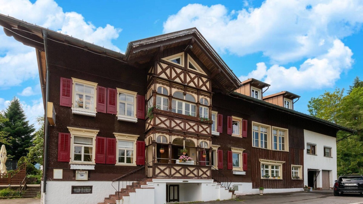 Sibratsgfaell Apartment | Chalet in Bregenzerwald near Ski Slopes