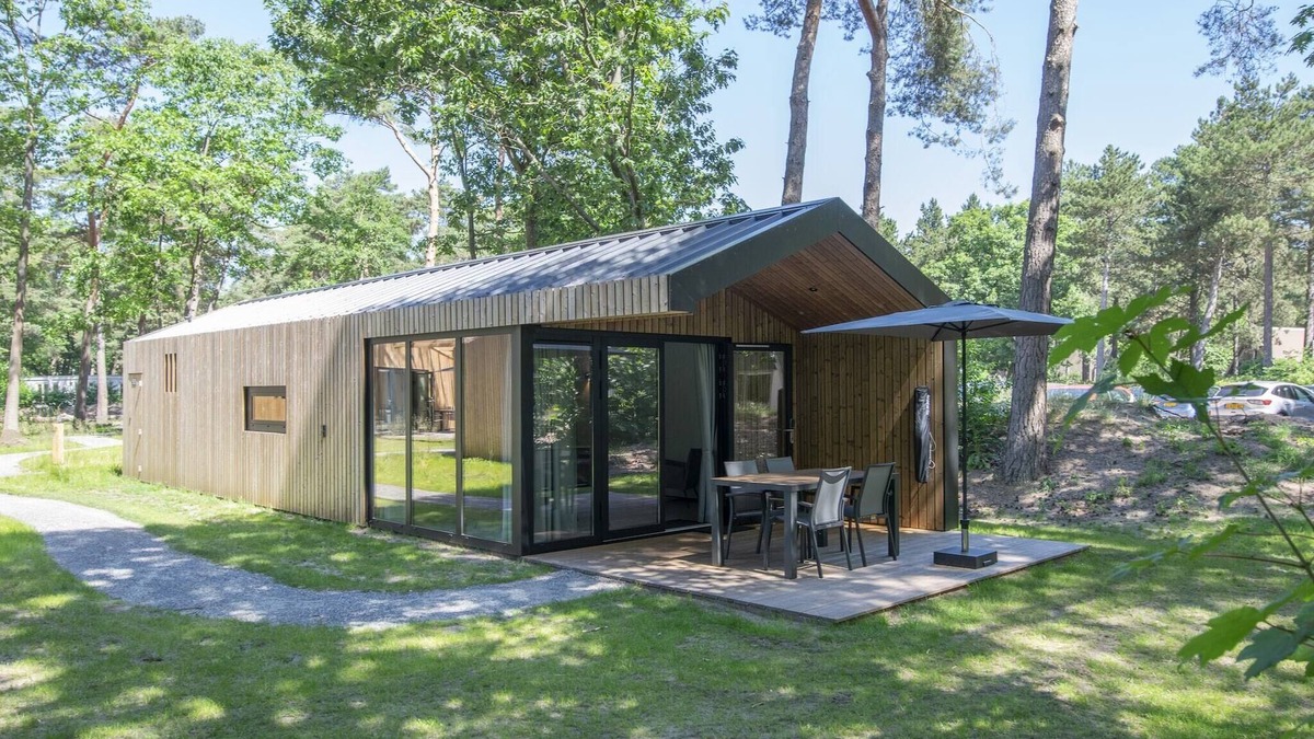 Municipality of Geldrop-Mierlo Ski Chalet | Chalet in Eindhoven near Bospark 't Wolfsven