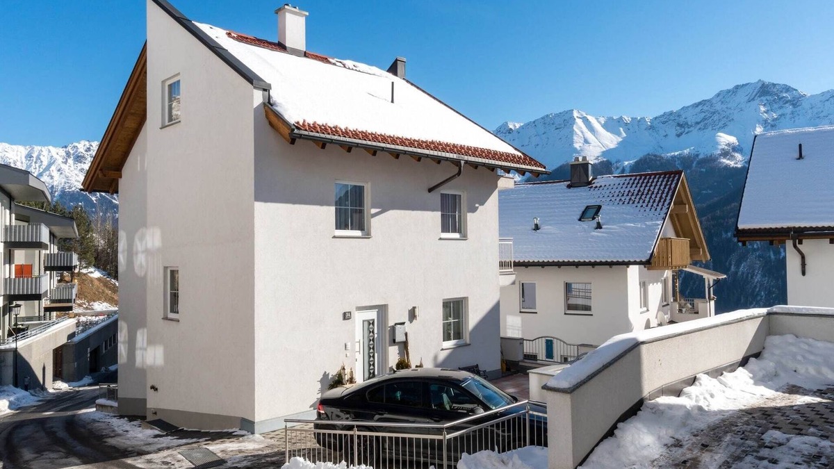 Fiss Apartment | Chalet in Fiss near Ski Lifts