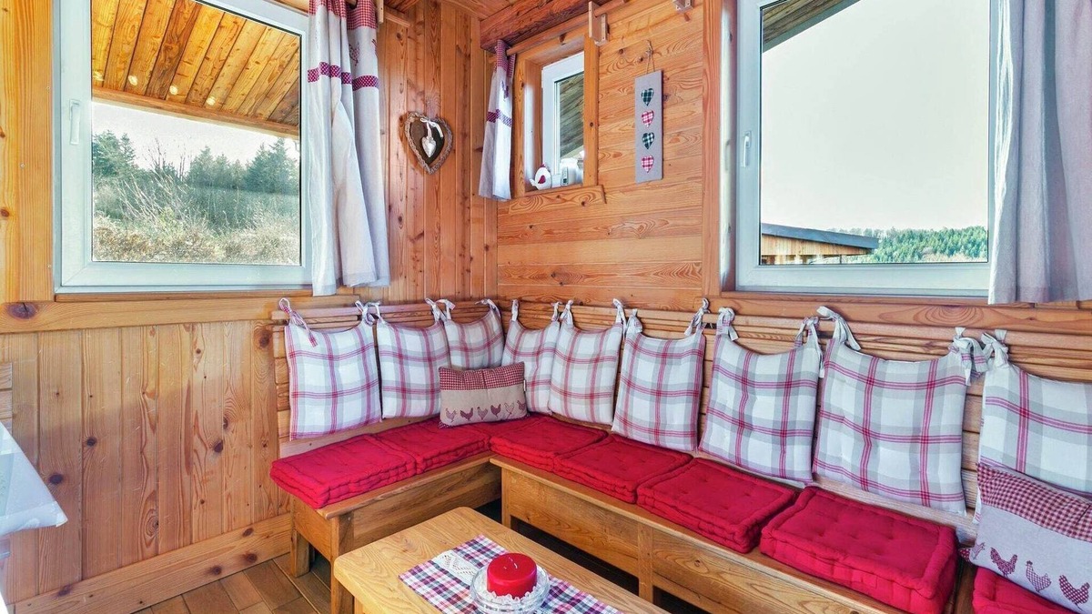 Harreberg Ski Chalet | Chalet in Harreberg with Garden Views