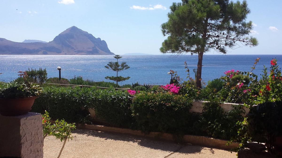 Macari House | Chalet in Makari very close to the sea with wonderful sunsets.