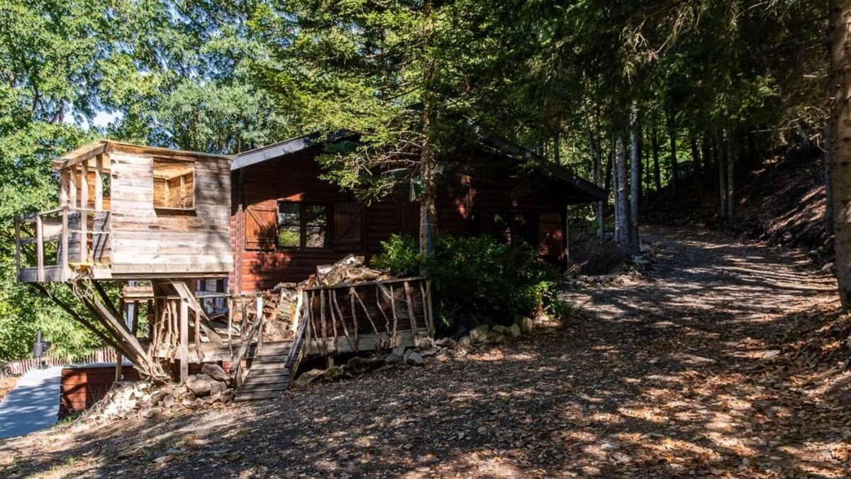 The Ardennes Ski Chalet | Chalet in the woods with Nordic bath