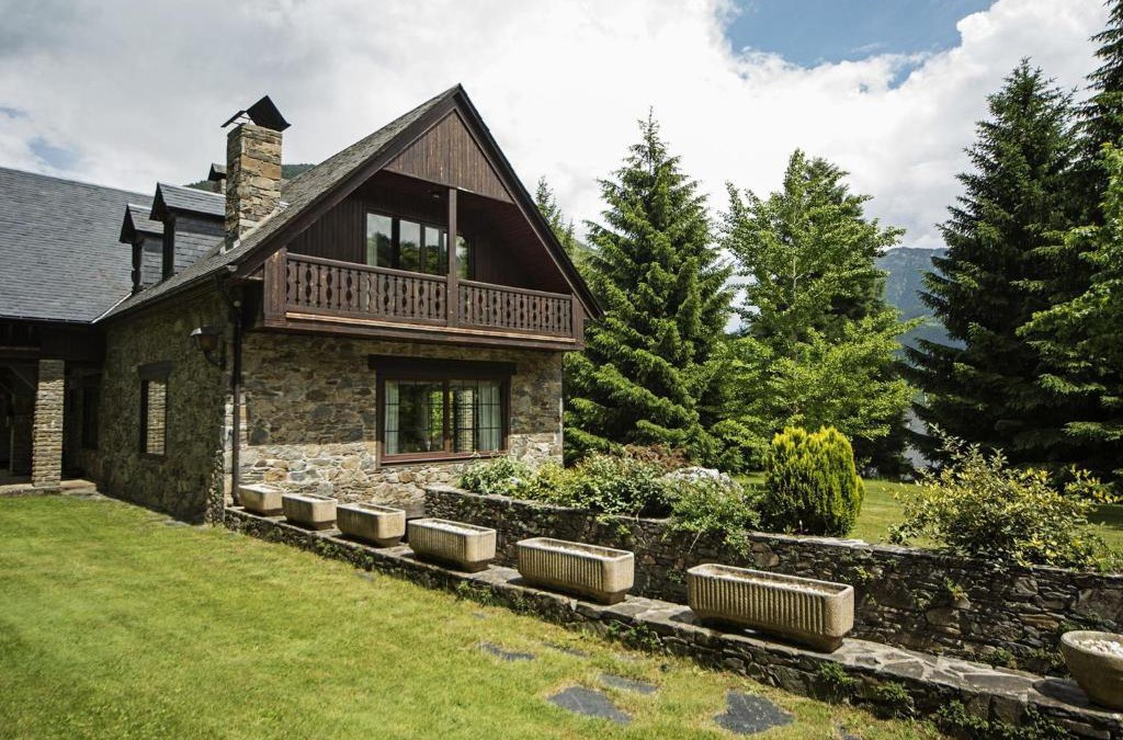 Vielha e Mijaran House | Chalet in Vielha near Baqueira Ski Resort