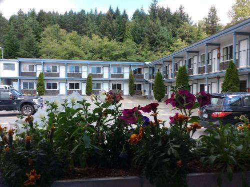Kitimat Hotel | Chalet Inn